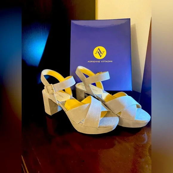 Gray ADRIENNE VITTADINI size 8 NEW - Picture 3 of 6